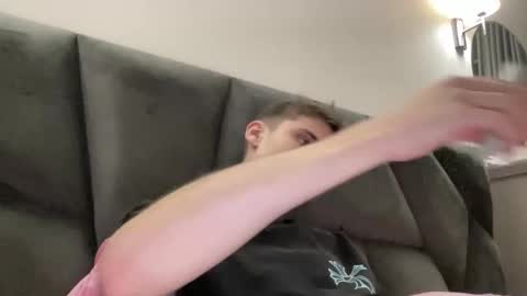 Luis online show from December 1, 3:21 pm