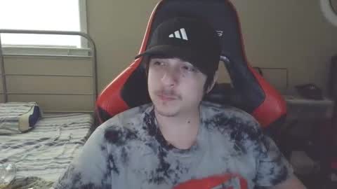 Luisdiaztube online show from May 10, 9:43 pm
