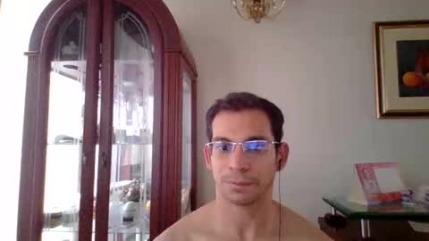 Luis online show from March 26, 8:03 pm