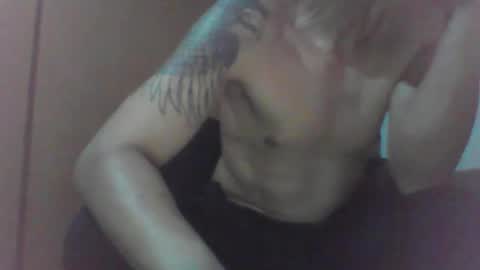 luisgdlx online show from December 19, 9:27 am