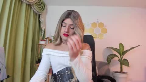 Luka Castillo online show from February 1, 3:14 am