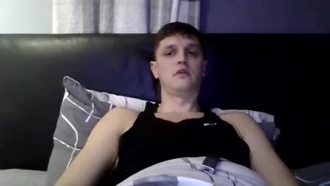 Snapshot of luke1994whitehead chatting on October 25, 9:04 pm Luka online show from October 25, 9:04 pm