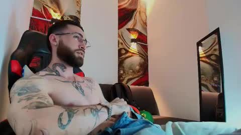 LUKE online show from November 20, 1:42 pm