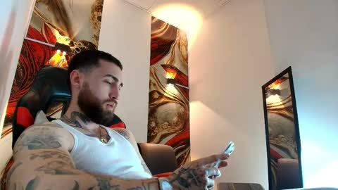 LUKE online show from April 15, 1:36 pm