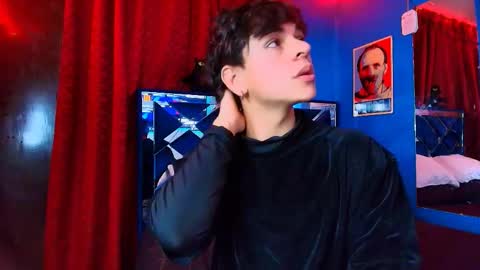 Luke online show from June 1, 11:17 pm