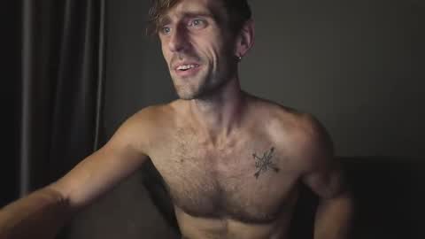 MR. Luke Gunn online show from October 30, 8:04 am