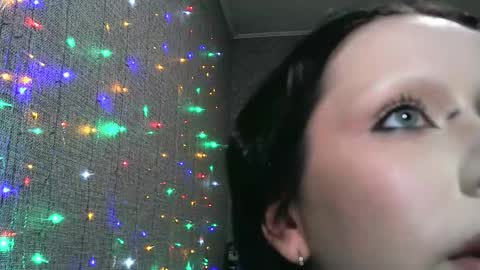 lullypopa online show from October 22, 2:08 pm