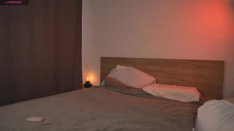 lulu_lovett online show from March 10, 12:49 pm