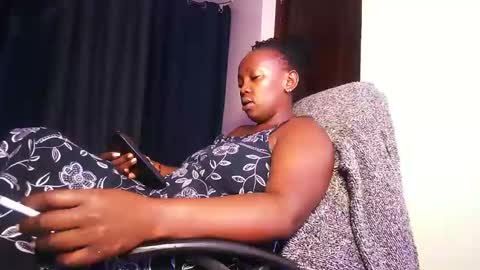 lulu_sparks1 online show from February 16, 8:23 am