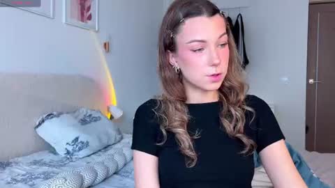 lulu berry online show from June 13, 2:22 am
