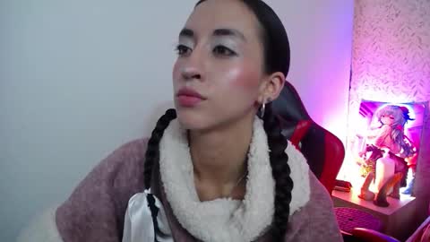 Luly online show from November 18, 3:31 am