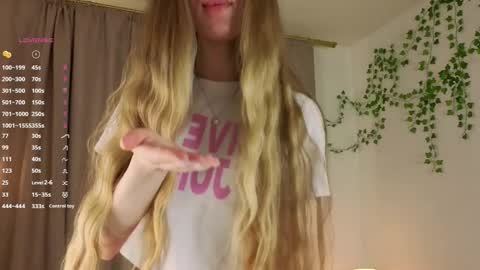 Kate online show from October 16, 3:44 pm