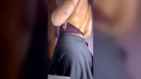 HI   Privates are OPEN online show from March 4, 4:31 am