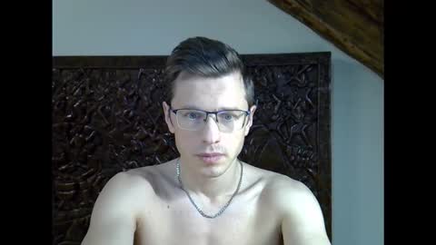 Andrew independent model 2000-0000 CET daily online show from January 9, 8:14 pm