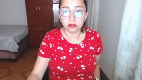 Snapshot of lumi_84 chatting on February 11, 1:41 am LUMI online show from February 11, 1:41 am