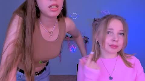 Sweet Lumi online show from April 18, 8:05 am