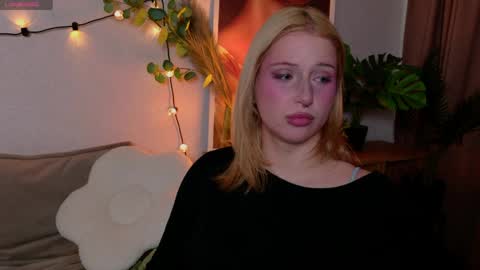 Nora online show from April 1, 11:33 am