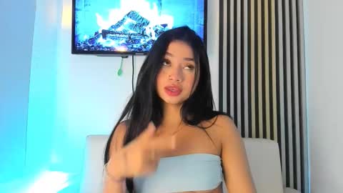 luna and banji online show from October 18, 10:03 pm