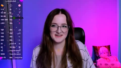 luna_berryy online show from November 25, 8:51 pm