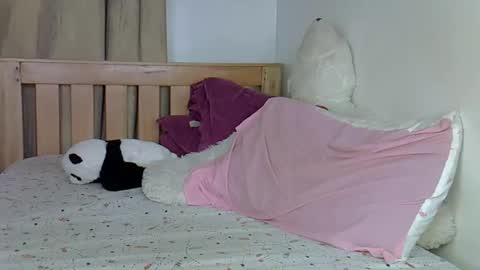 maskedmalkia online show from March 2, 5:08 am