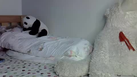 maskedmalkia online show from March 29, 1:40 am