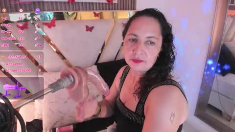 luna_naughty1 online show from March 6, 7:57 pm