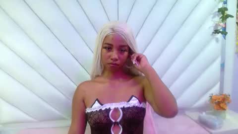 Lunita Owens online show from December 21, 3:24 am