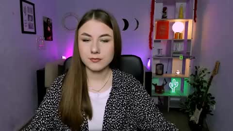 Luna online show from April 3, 12:45 pm