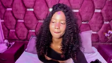 lunna online show from March 13, 3:32 am