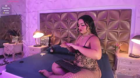 Luna  online show from April 26, 2:31 am