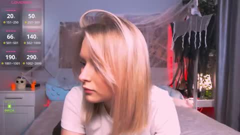 Luna online show from November 2, 3:34 pm