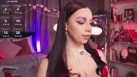 Snapshot of lunanight_ chatting on February 14, 8:59 pm Luna  next streams Mon Fri Sat Sun 8pm-5am gmt0 online show from February 14, 8:59 pm