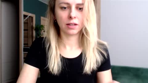 Luna online show from March 4, 1:41 pm