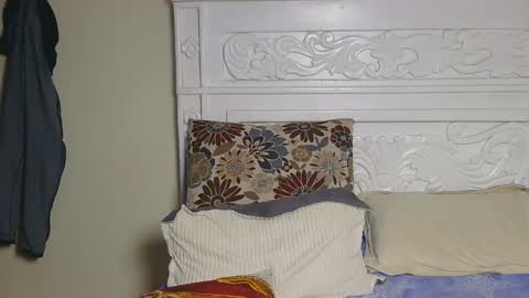 Luxee online show from April 2, 10:27 pm