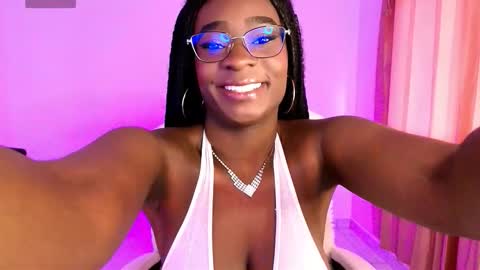 LunaStar  online show from November 20, 4:48 pm