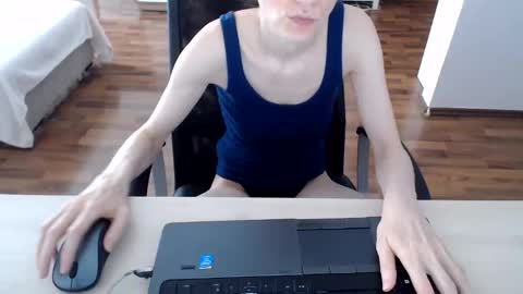 lunavibe_ online show from June 2, 12:07 pm