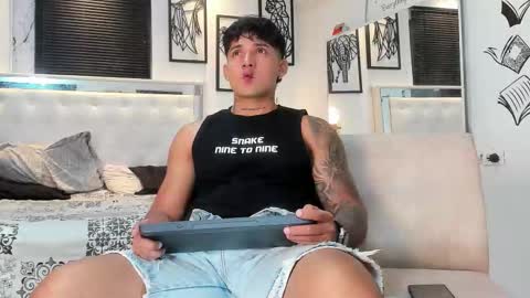 Snapshot of lunay_xtreemboy chatting on September 10, 3:07 am Lunay online show from September 10, 3:07 am
