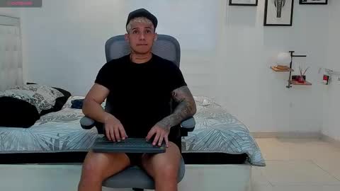 Lunay online show from February 2, 9:33 pm