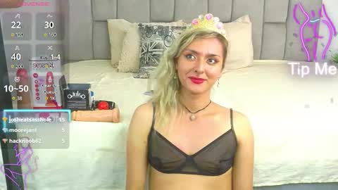 lunitadiva online show from October 28, 7:04 pm