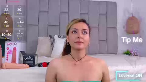 lunitadiva online show from September 19, 2:10 pm