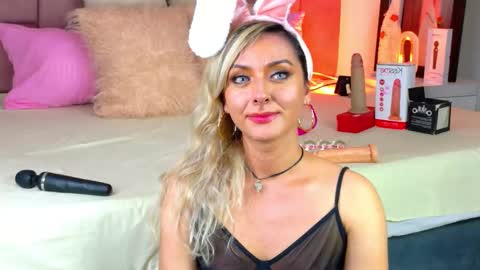 lunitadiva online show from January 14, 7:33 pm