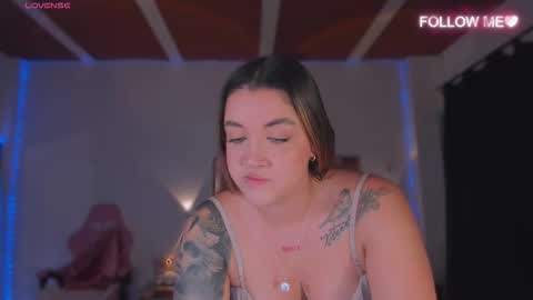 LUNA ROSE online show from December 1, 12:41 am