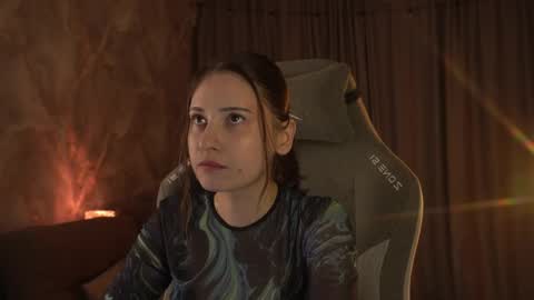 Amelia online show from May 3, 11:00 pm