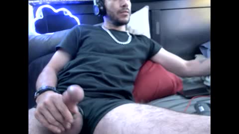 Snapshot of lurkus chatting on October 5, 11:40 am lurkus online show from October 5, 11:40 am