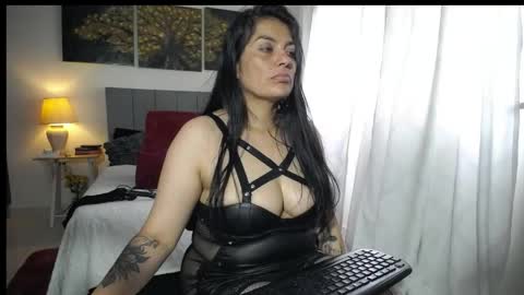 Angela 3 online show from April 18, 7:58 pm