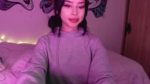 Valerie  April   online show from December 27, 4:36 am
