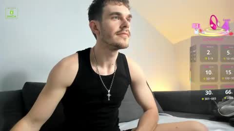 lustfullooking online show from March 25, 6:20 am