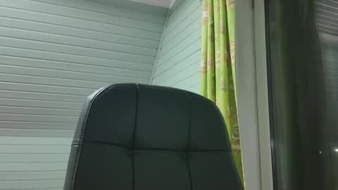 lustlovejoy online show from April 11, 6:45 pm