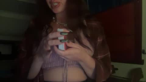 Snapshot of luuunaheartxxx chatting on October 31, 4:13 am luuunaheartxxx online show from October 31, 4:13 am