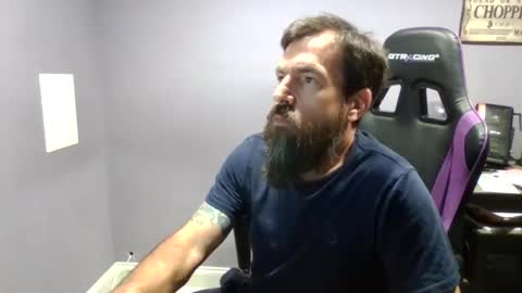 Luv2likslit online show from October 25, 8:57 am